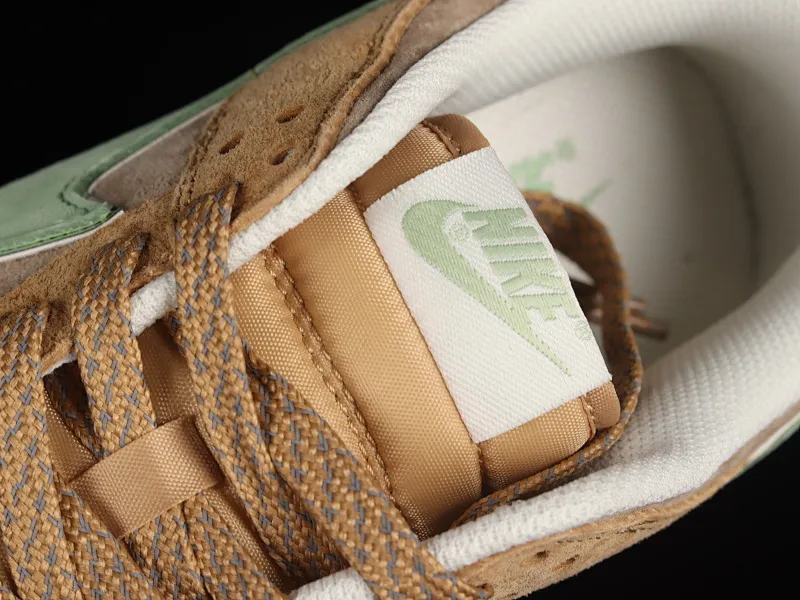 All Categories Nk SB Dunk Series Nk SB Dunk Low Low-top sneakers Otomo Katsuhiro x Nk SB Dunk Low "Steamboy OST" Creative customization collaboration Otomo Katsuhiro co-branded SB low-top sports casual sneakers ST1391-202